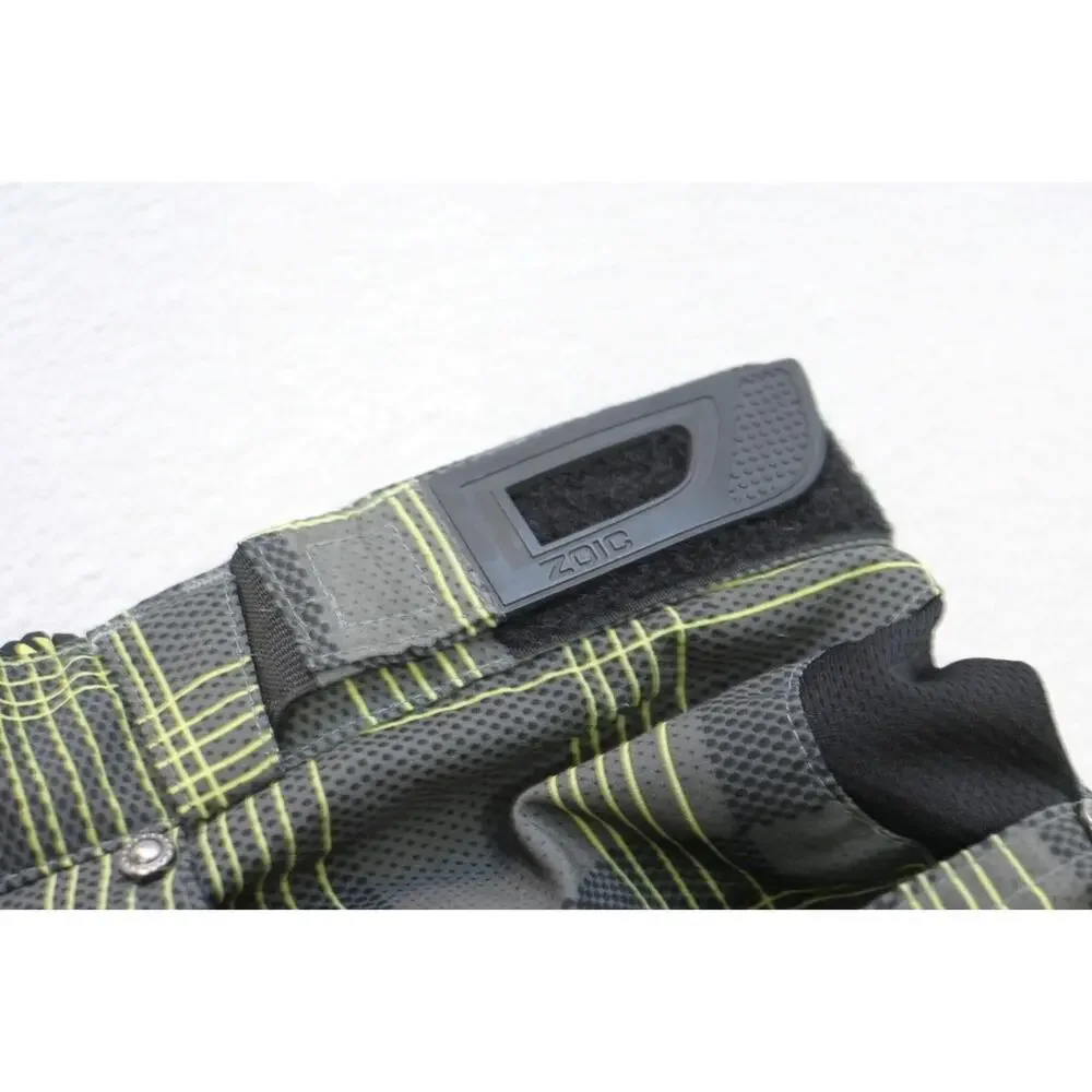 ZOIC Cycling Cargo Shorts Mountain Biking Plaid Baggy Mens Size Large‎